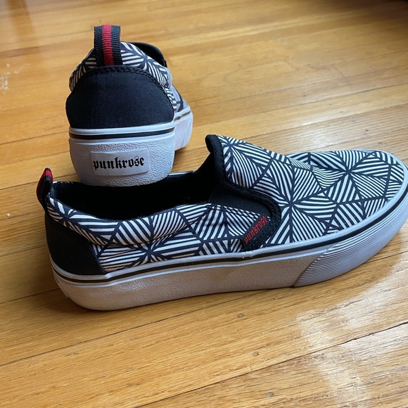 Pink Rose air cooled memory foam canvas slip on shoe - Picture 2 of 10